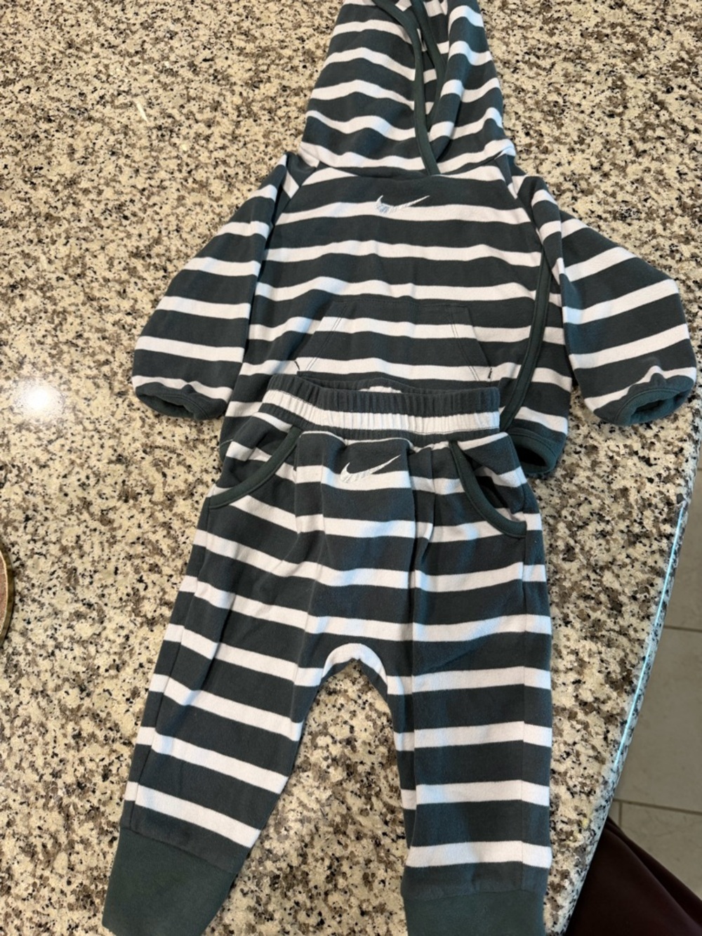 Nike Kids Striped Hoodie & Joggers in Green and White